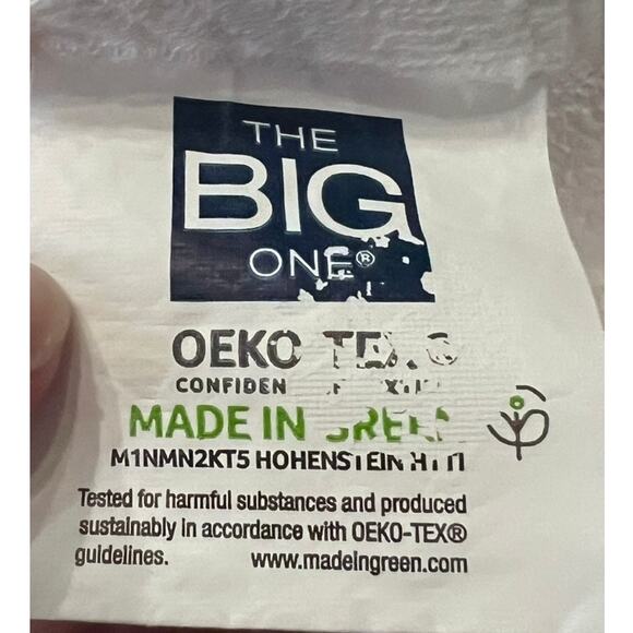 Embroidered Mickey Minnie Mr Mrs Hand Towel Set White Disney Wedding Anniversary - Picture 4 of 8